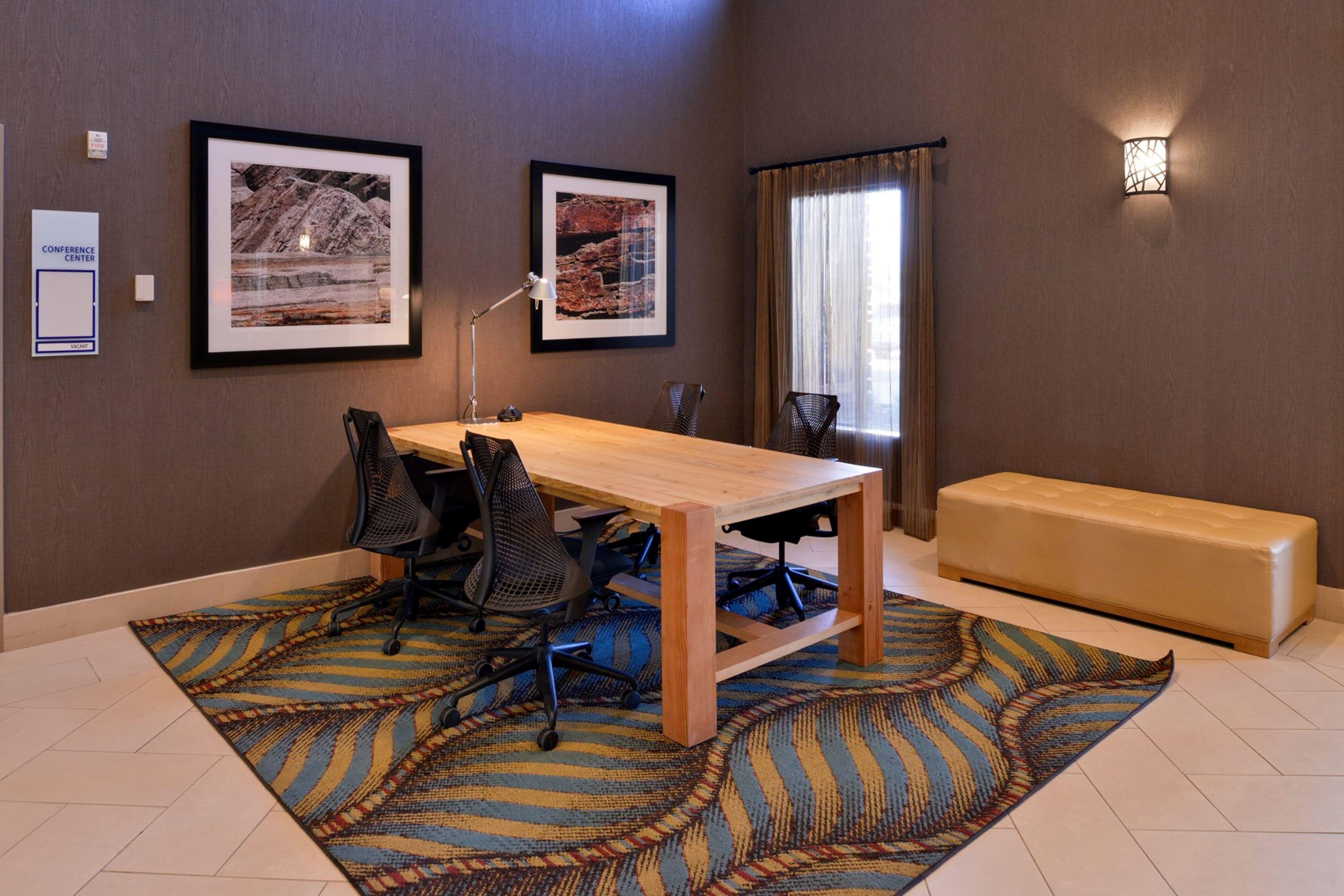 Holiday Inn Express & Suites Page - Lake Powell Area By Ihg Exterior photo