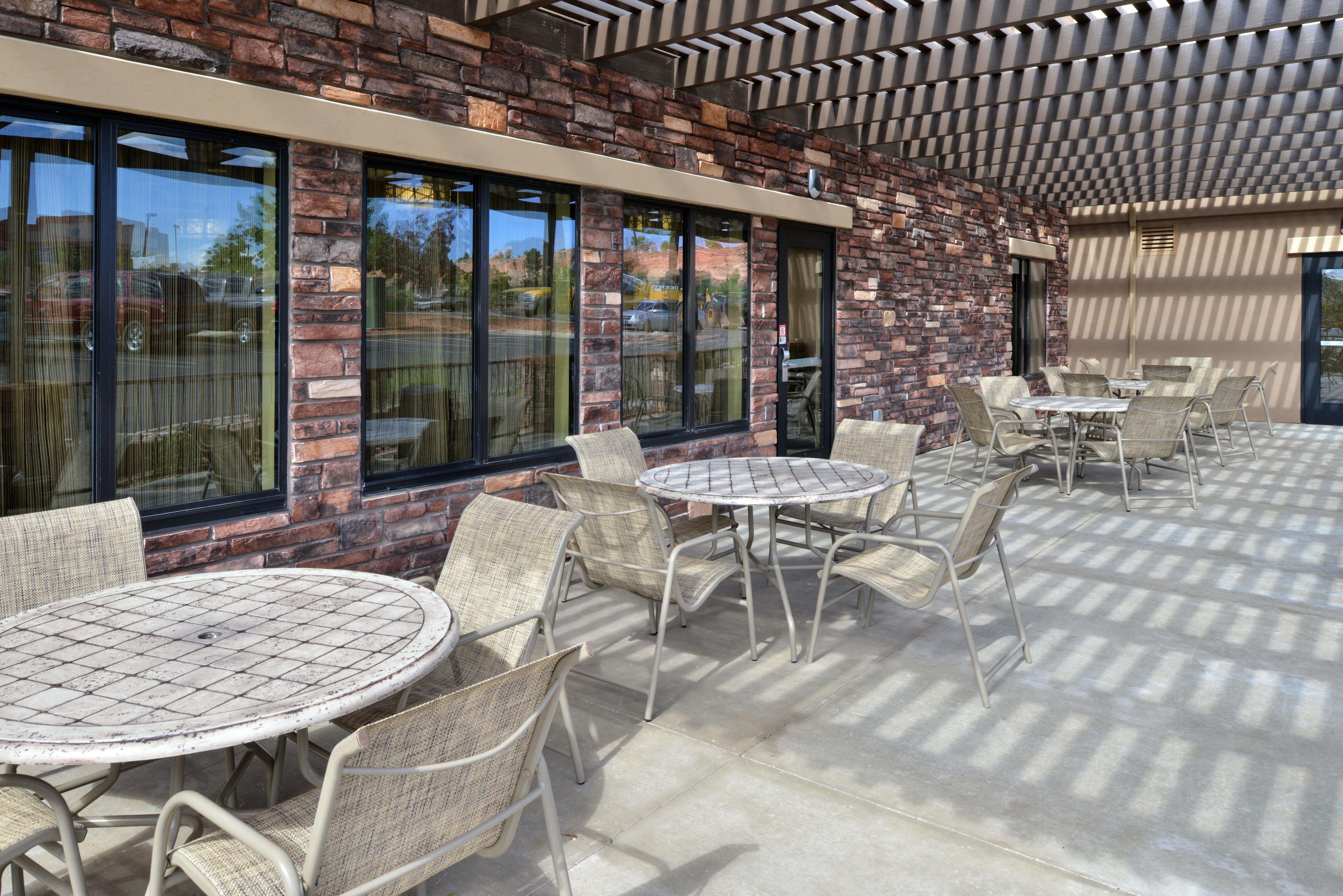 Holiday Inn Express & Suites Page - Lake Powell Area By Ihg Exterior photo